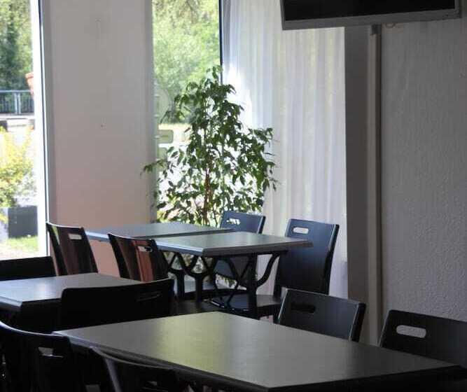 בית מלון כפרי Tour