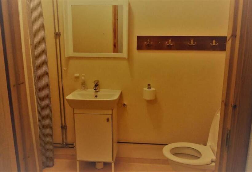 בית מלון כפרי Tyforsgården