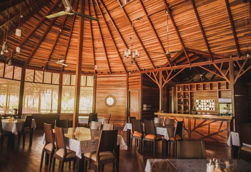 هتل Uni Rao Centro Ecológico