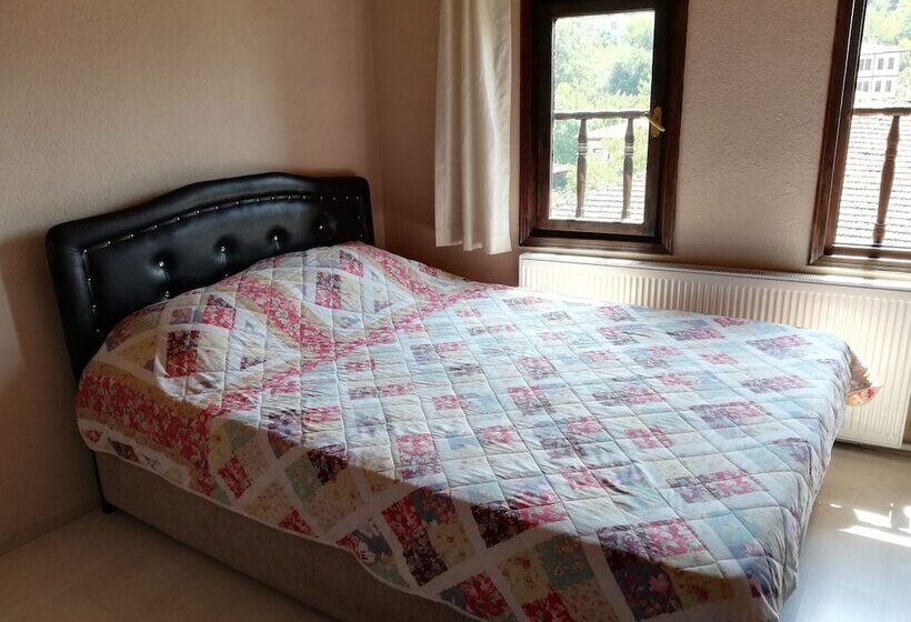 Kervan Konuk Evi Pansiyon   Hostel