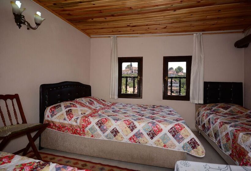 Kervan Konuk Evi Pansiyon   Hostel