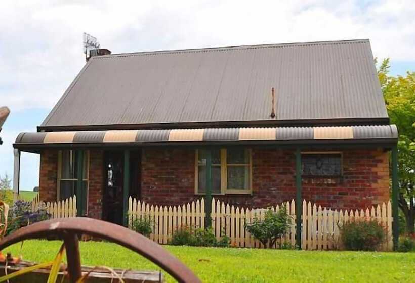 Killynaught Spa Cottages