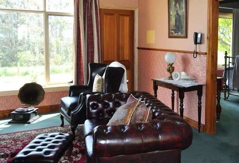 Killynaught Spa Cottages