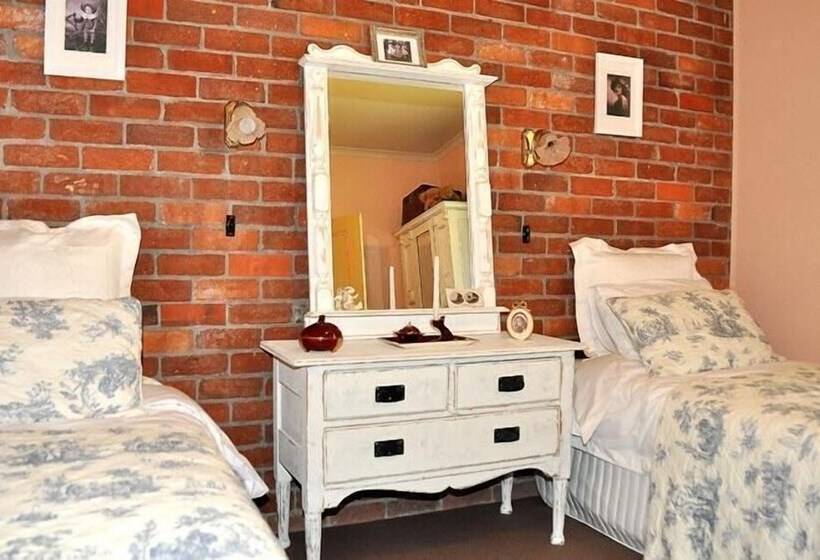 Killynaught Spa Cottages