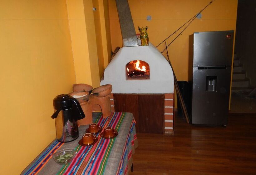 La Casa De Gloria B&b Hostel