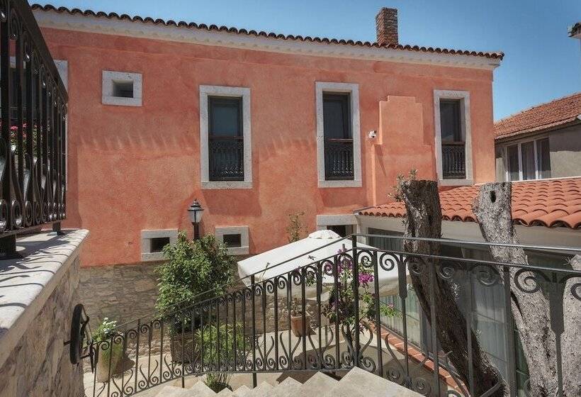 Narimor Urla Butik Otel