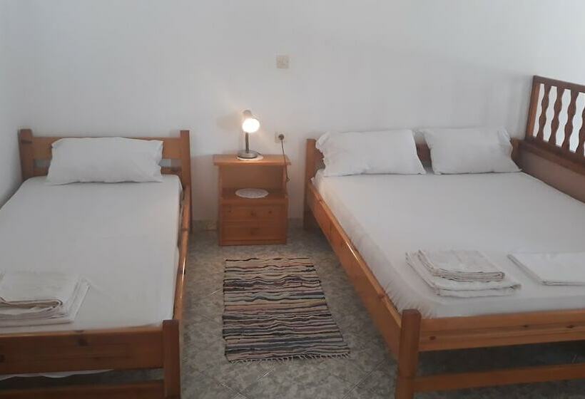 پانسیون Ambeles Apartments