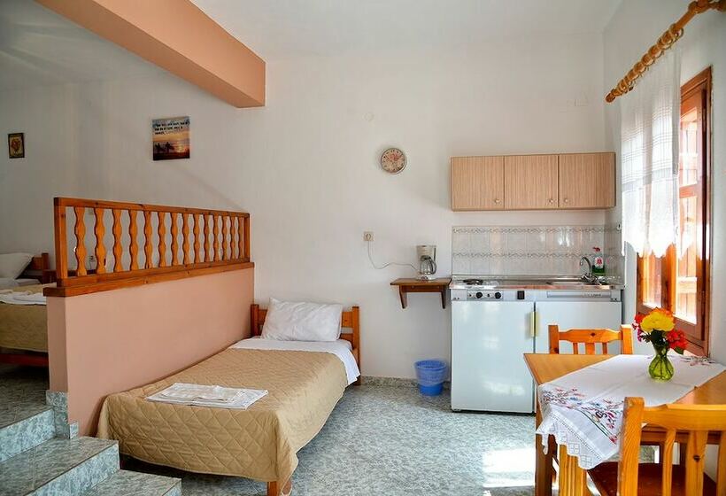 پانسیون Ambeles Apartments