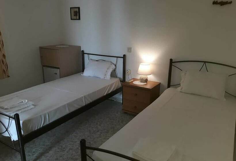 پانسیون Ambeles Apartments