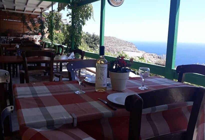 پانسیون Ambeles Apartments