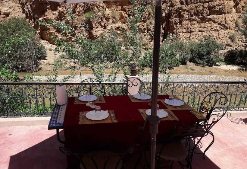 بنسيون Auberge Tissadrine