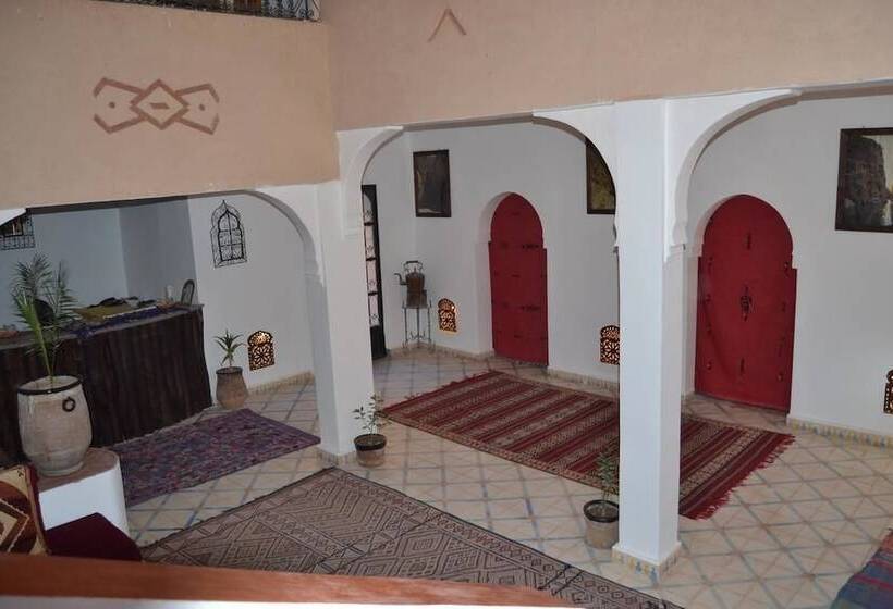 بنسيون Auberge Tissadrine
