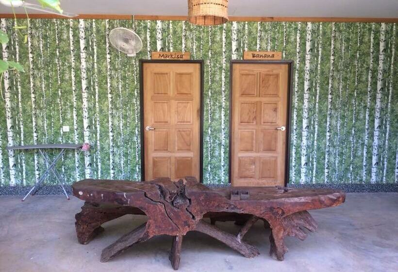 بنسيون Kelulut Lodge