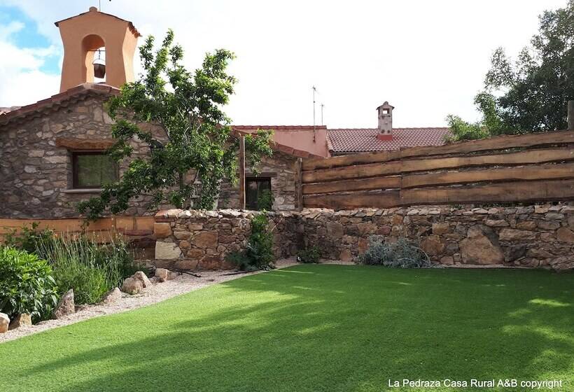 بنسيون La Pedraza Casa Rural