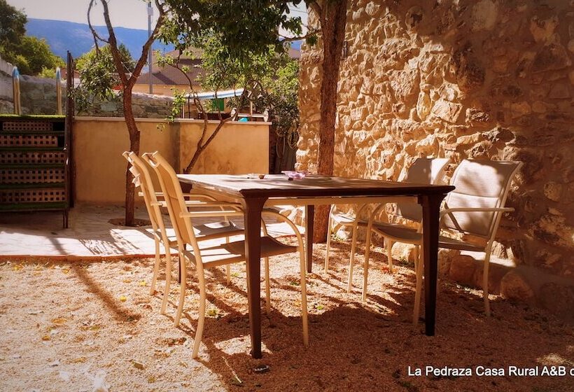 بنسيون La Pedraza Casa Rural
