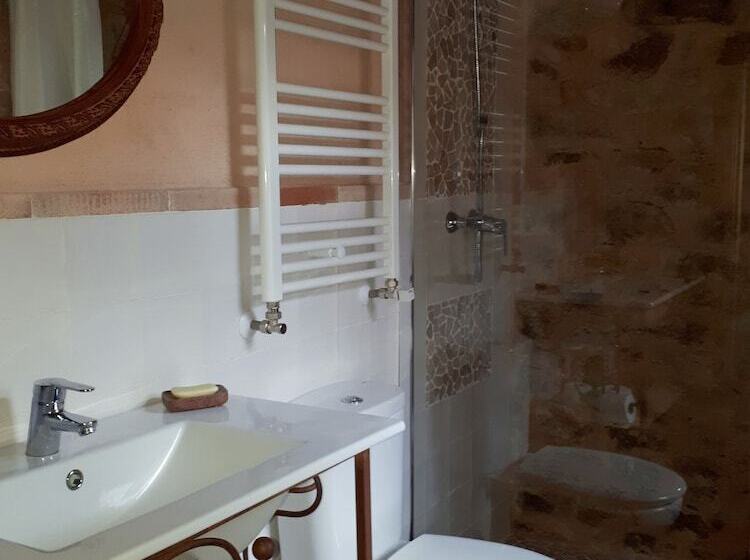 بنسيون La Pedraza Casa Rural