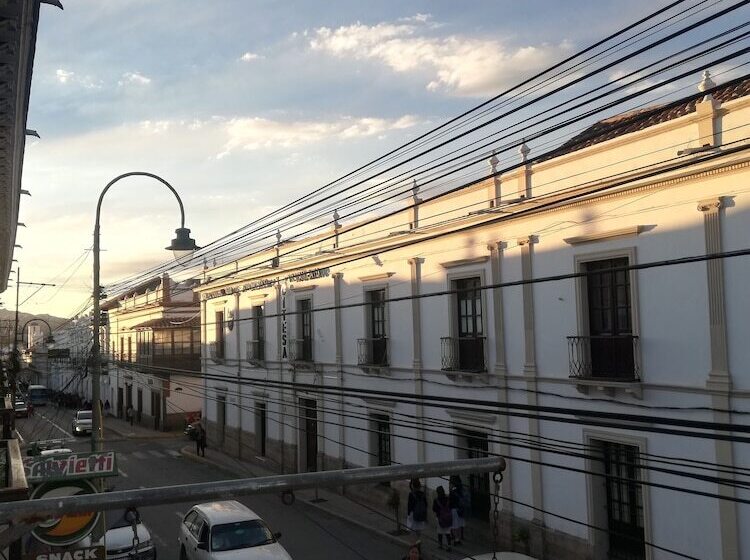 پانسیون Mandragora Hostel