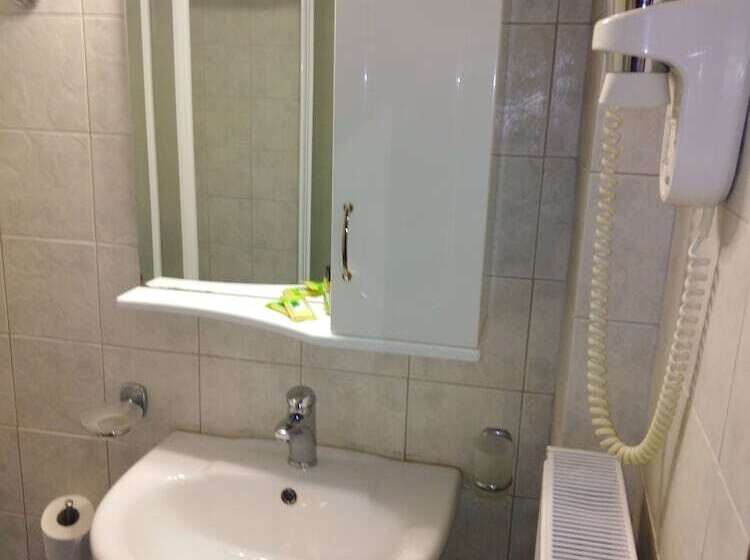 پانسیون Mansion Of Kertezis