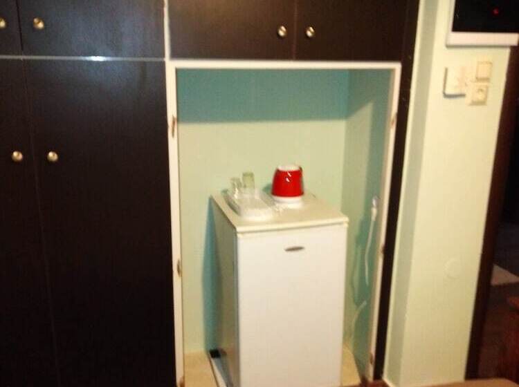 پانسیون Mansion Of Kertezis