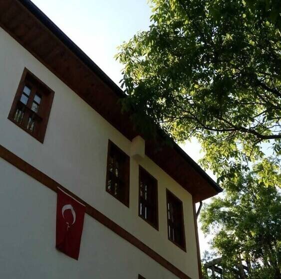 بنسيون Melek Hanim Konagi