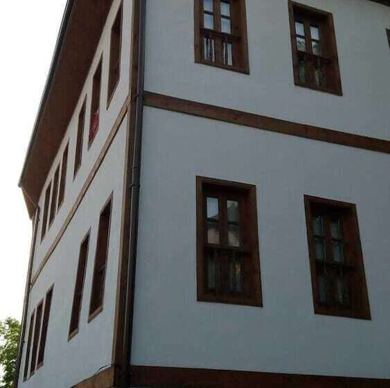 بنسيون Melek Hanim Konagi