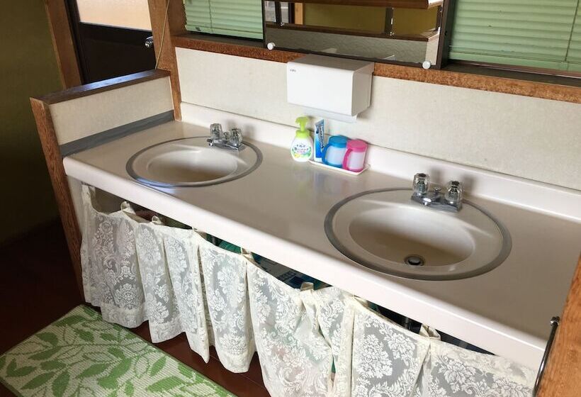 بنسيون Noto Shimayado Segawa