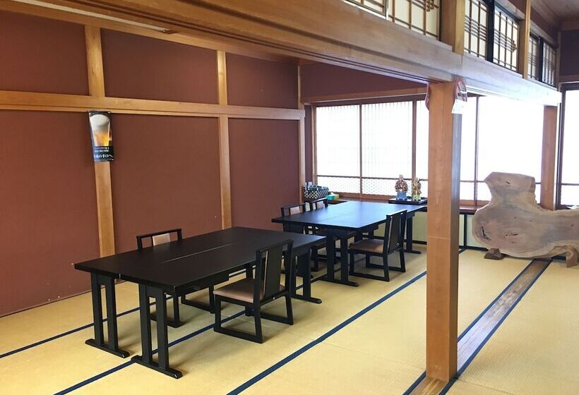 بنسيون Noto Shimayado Segawa