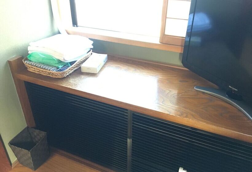 بنسيون Noto Shimayado Segawa