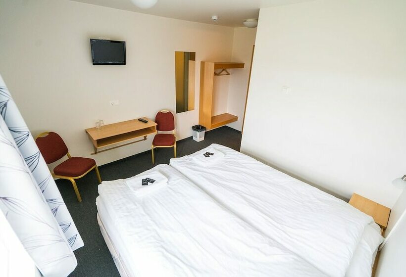 پانسیون Skulagardur