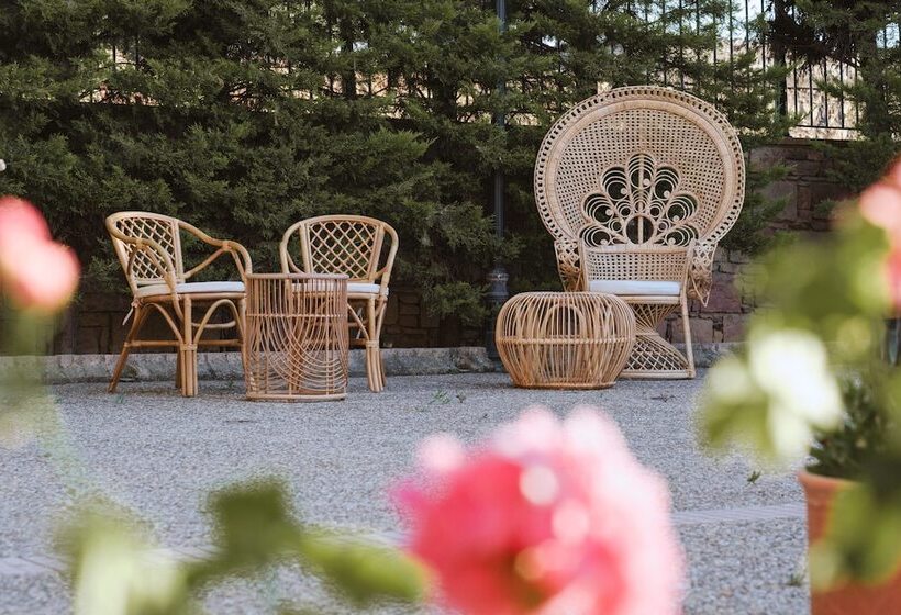 پانسیون Sourediko