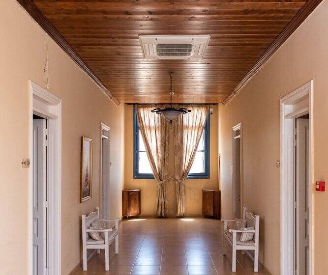 پانسیون Sourediko