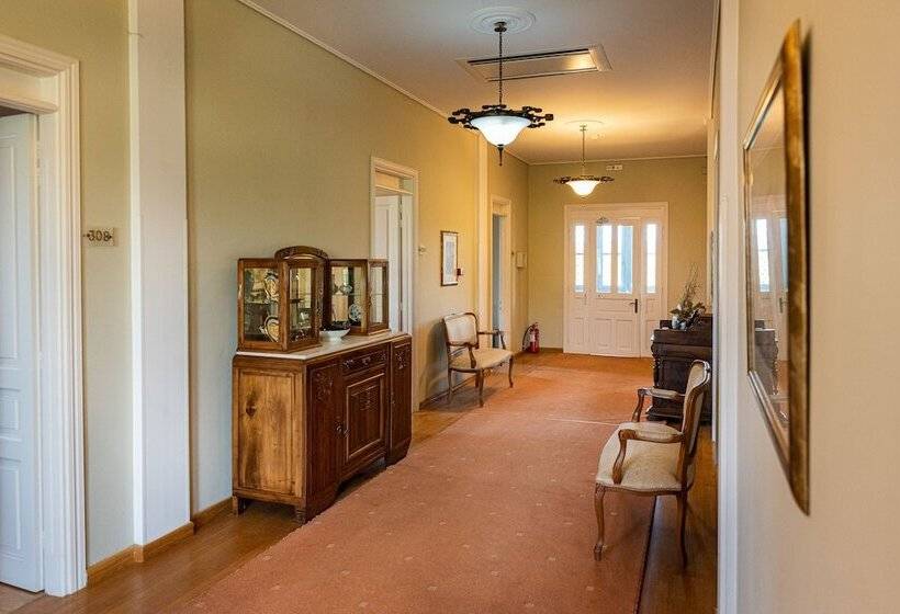 پانسیون Sourediko