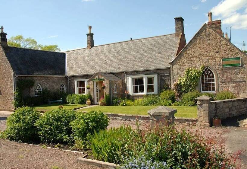 ペンション The Coach House