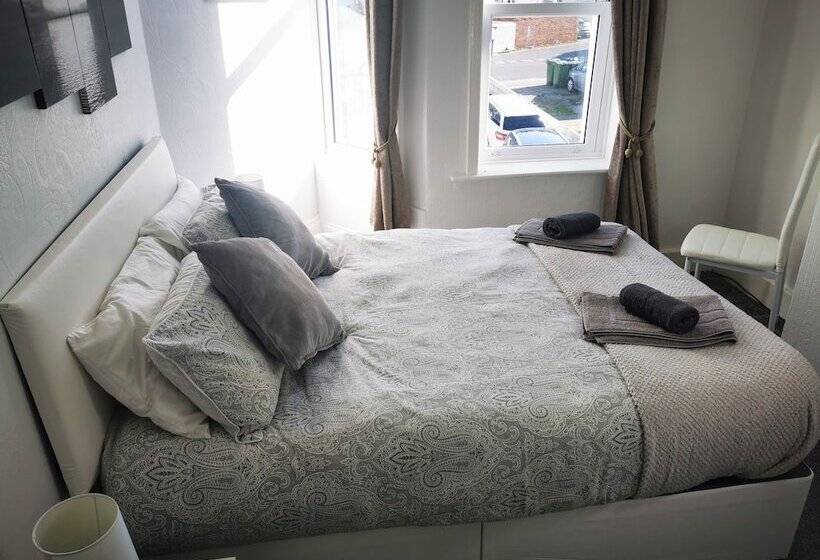 膳宿费 The Thoresby   Room Only