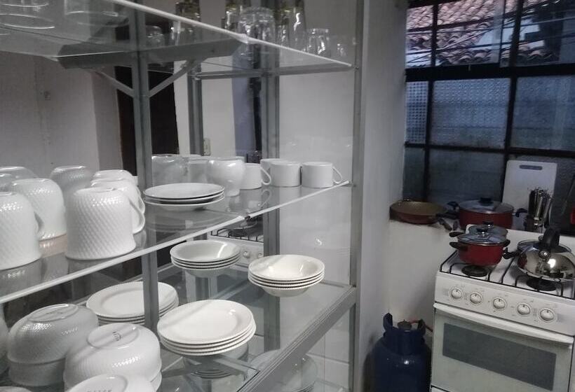 پانسیون Union Wasi 238