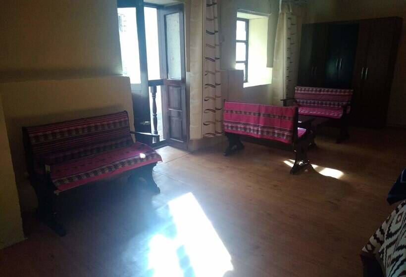 پانسیون Union Wasi 238