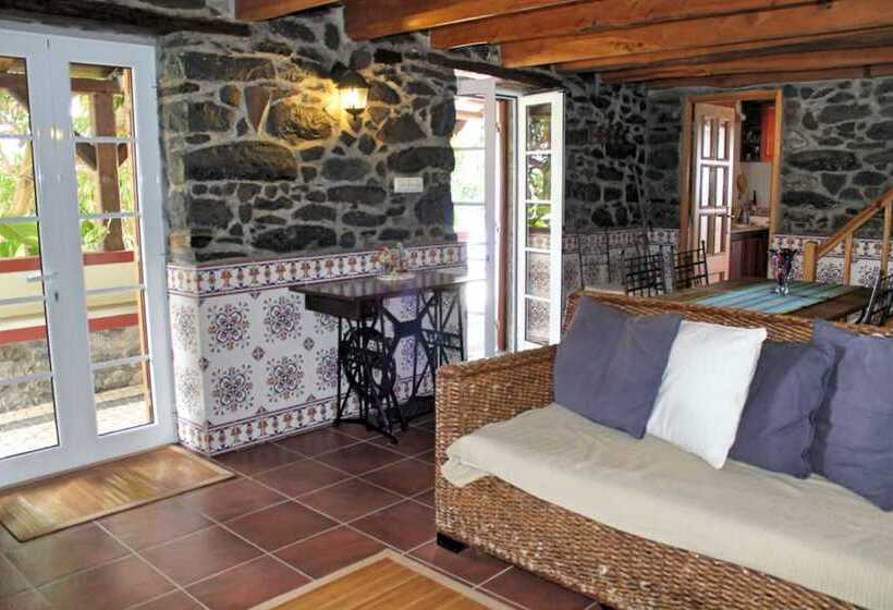 Ourmadeira   Stonecliff Cottage, Countryside Retreat