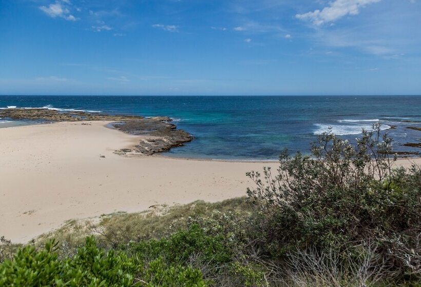 Surfside Cudmirrah Beach