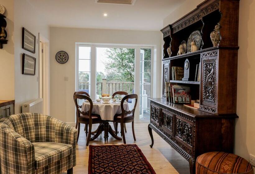 The Coach House