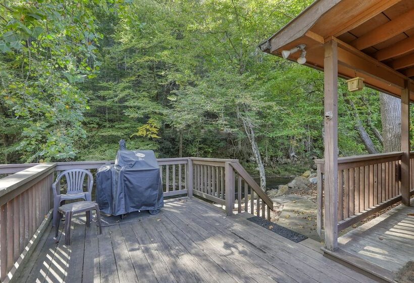 Whispering Creek   2 Bedrooms, 1 Baths, Sleeps 6 Cabin By Redawning