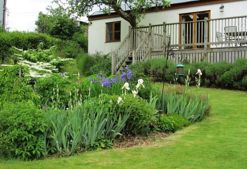 2 Shippen Cottages