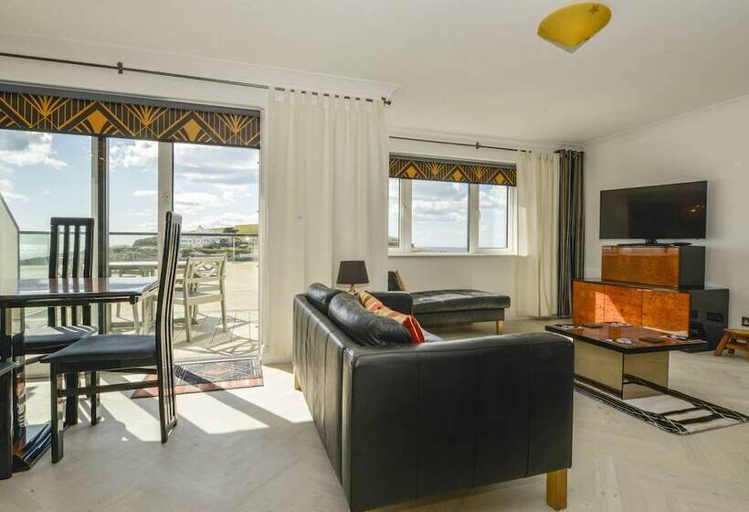 24 Burgh Island Causeway