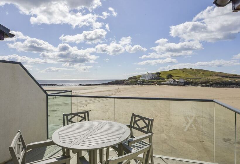 24 Burgh Island Causeway