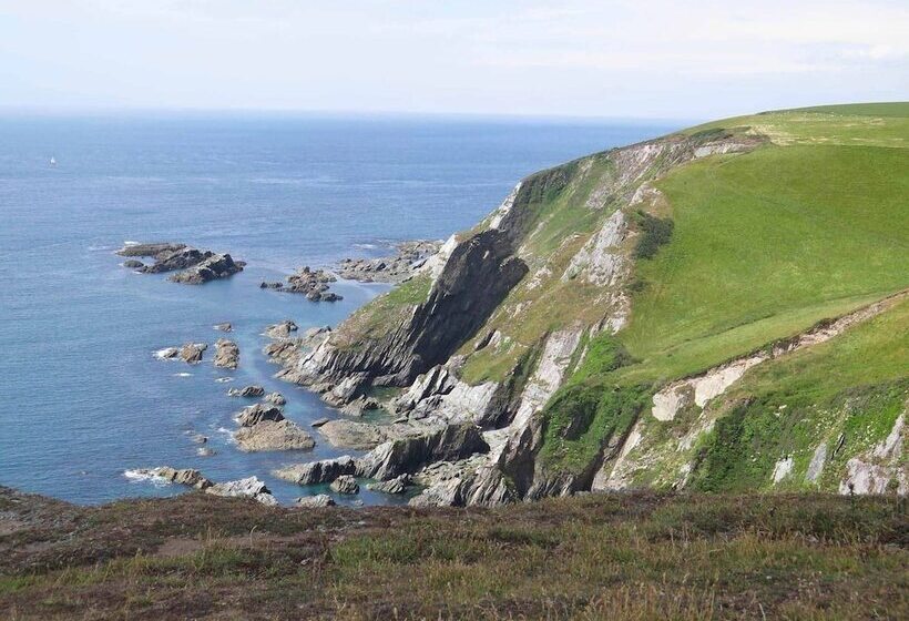 Ayrmer Path