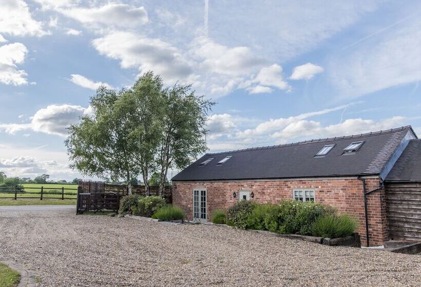 Barnfields Holiday Cottage