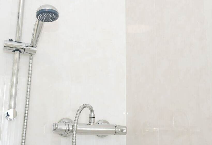 Beside The Sea   Ar Lan Y Mor