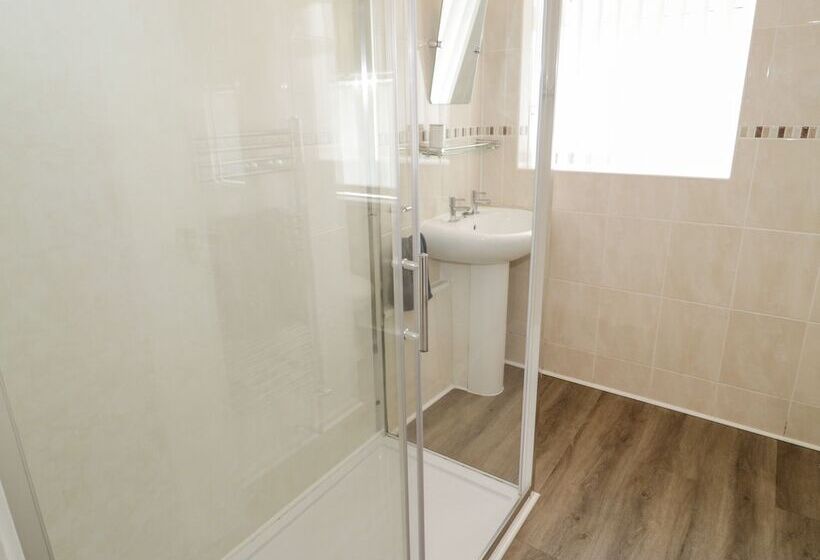 Beside The Sea   Ar Lan Y Mor