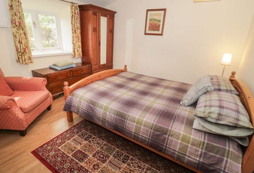 Bryn Dedwydd Farmhouse