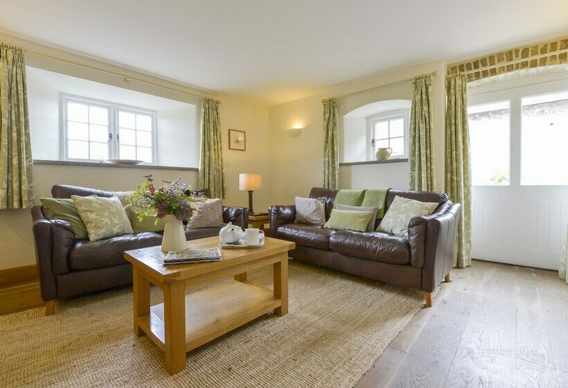 Butterbrook Coach House