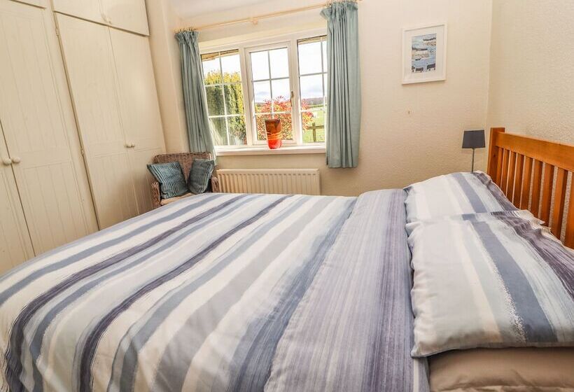 Castle View Cottage